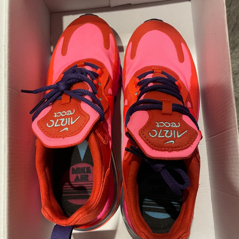 Nike 270 reacts